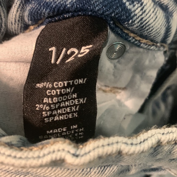 Kendall and Kylie Jeans - Picture 3 of 5